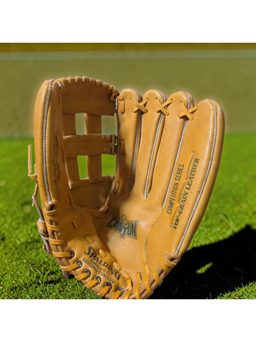 Vintage Spalding 13" Leather Baseball Glove RHT